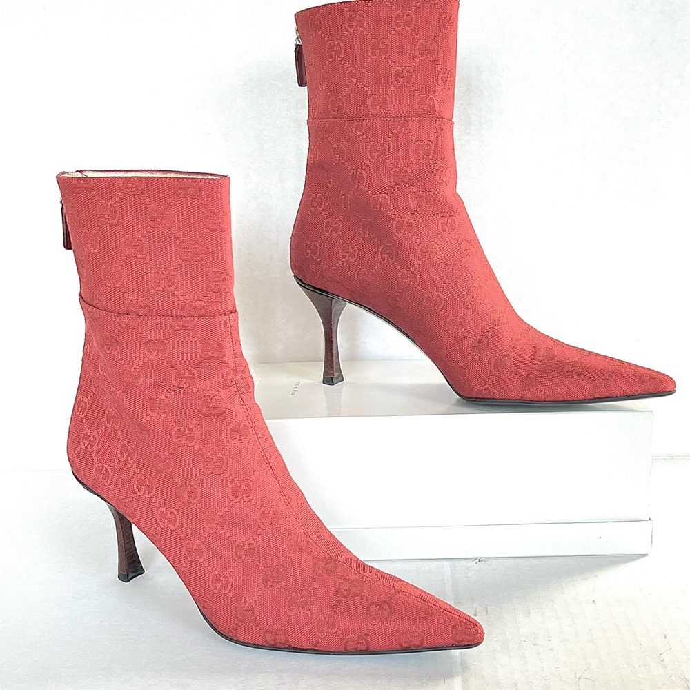 Gucci orange GG logo canvas low boots 8